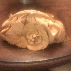 Jessica Simpson handbag with flower detail